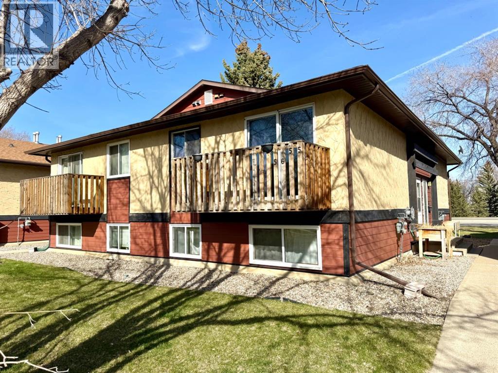 55, 5 Acadia Road W