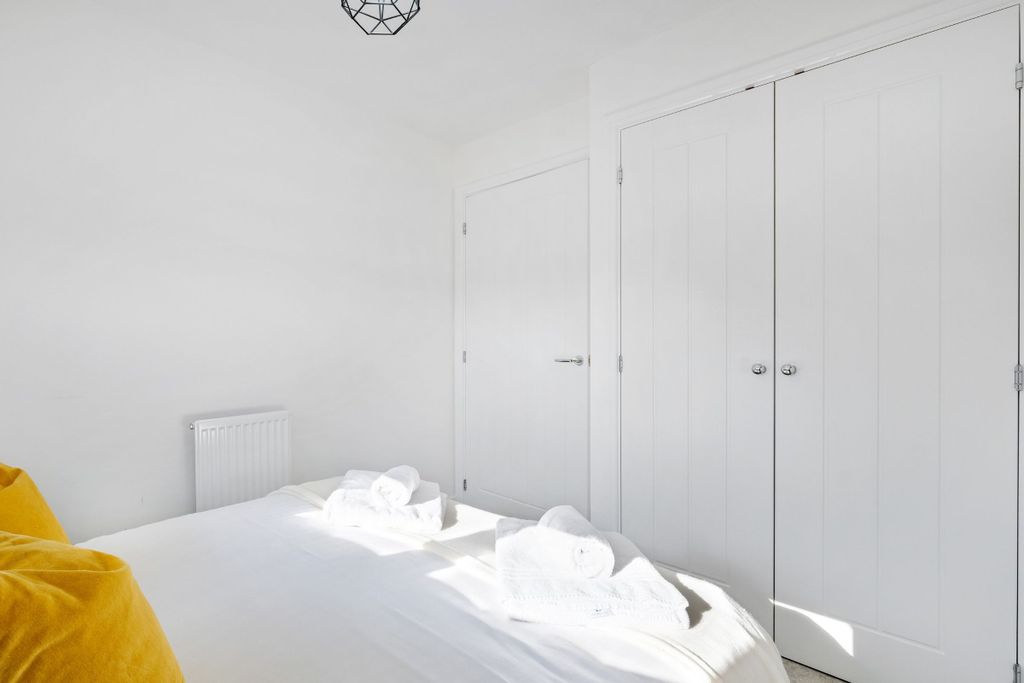 Additional image 33 of 5 bed semi-detached house to rentKempster Way, Weston Turville, Aylesbury HP22