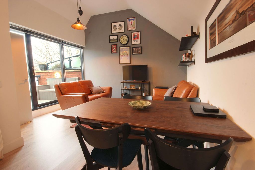 Additional image 10 of 3 bed terraced house to rentLord Roberts Road, Beverley HU17