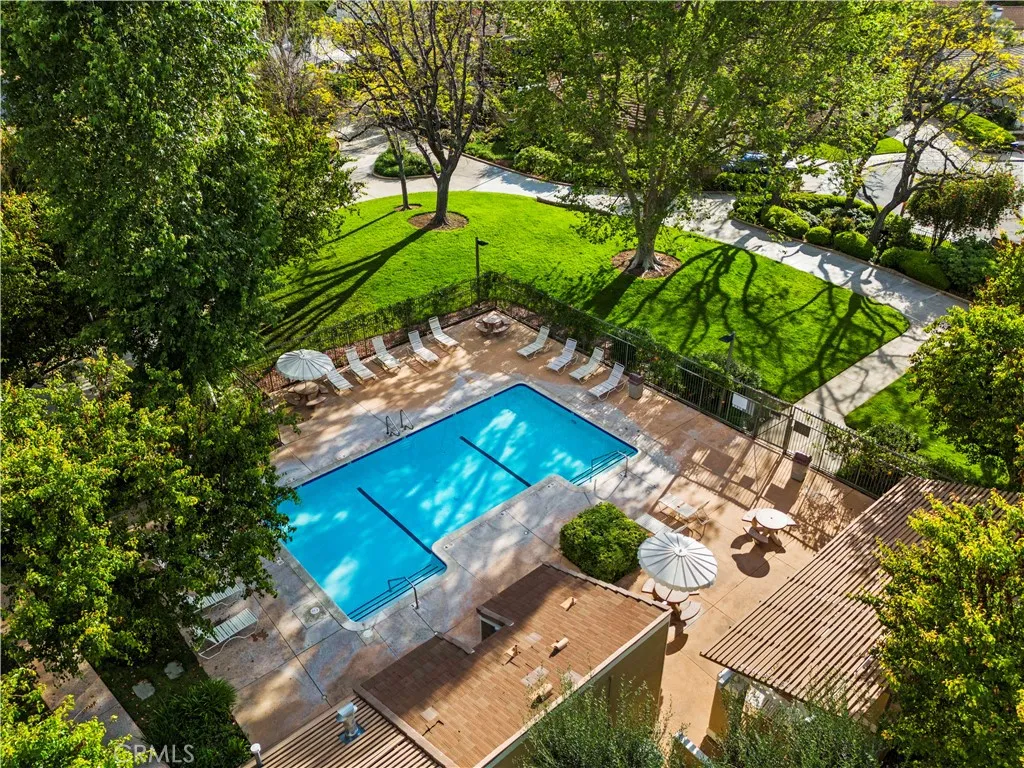 Additional image 13 of 25547 Via Impreso, Valencia, CA 91355