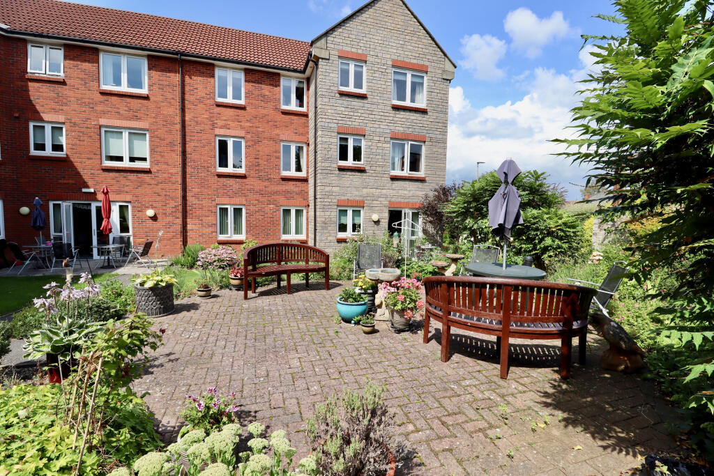 Bluestone Court, Street photo 2