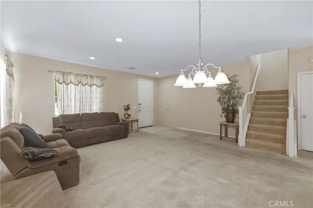 Additional image 5 of 2822 Emerald Ln, Lancaster, CA 93535