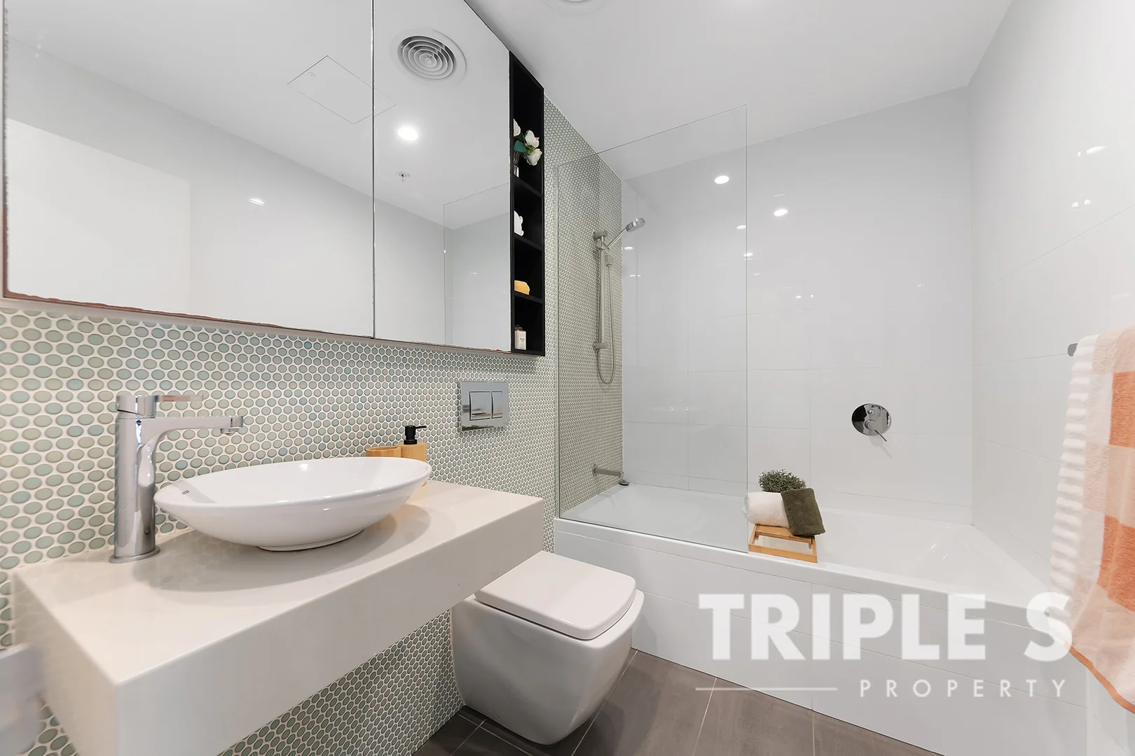 Additional image 9 of 817/11 Verona Drive, Wentworth Point NSW 2127