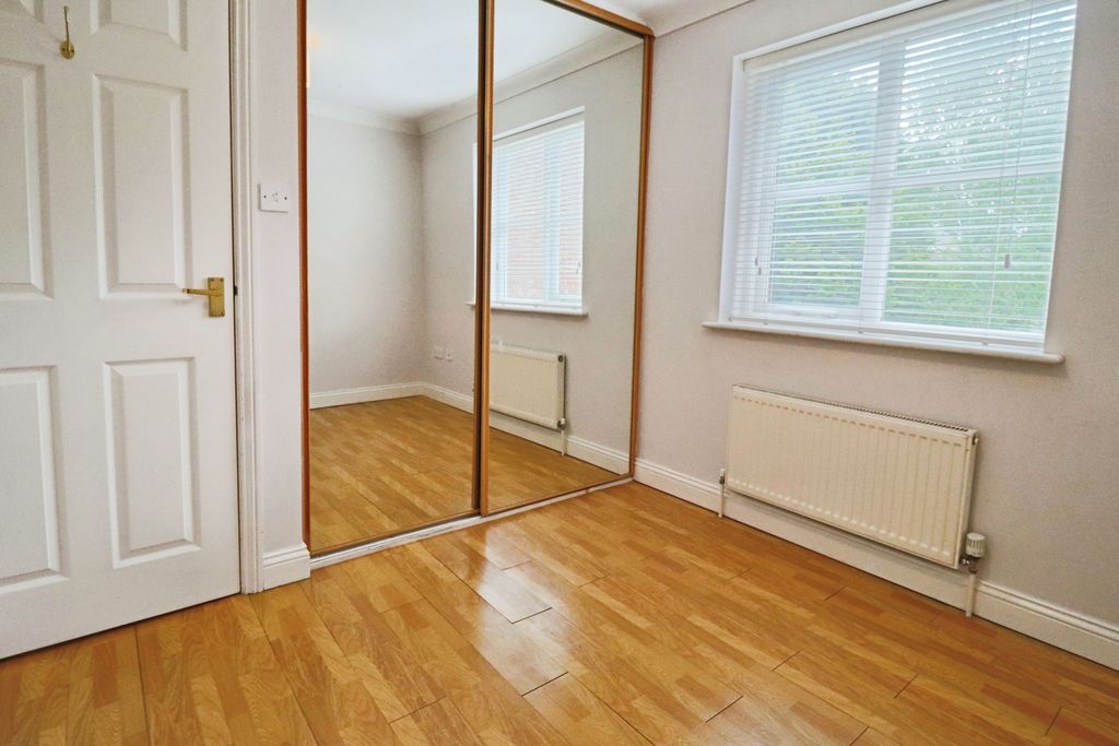 Additional image 5 of 4 bed detached house to rentColtsfoot Crescent, Bury St. Edmunds IP32