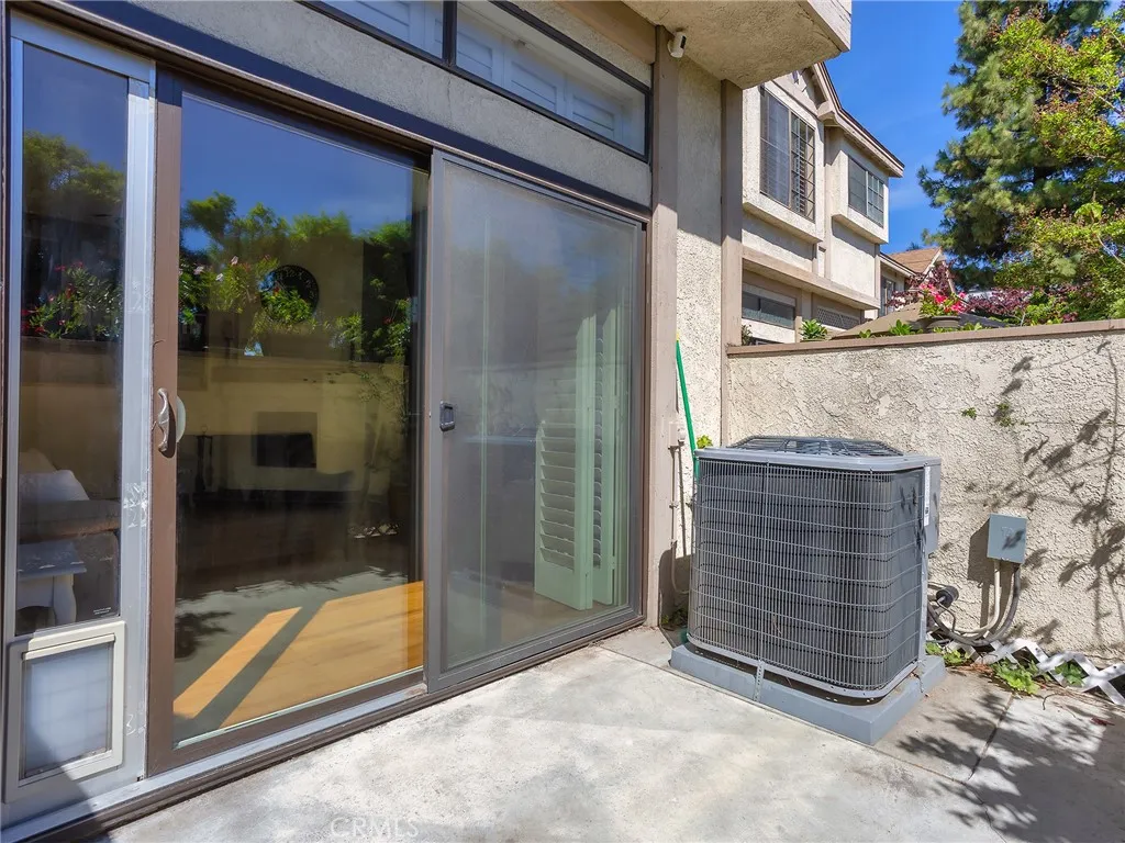 Additional image 91 of 7100 Balboa Boulevard Unit 805, Lake Balboa, CA 91406