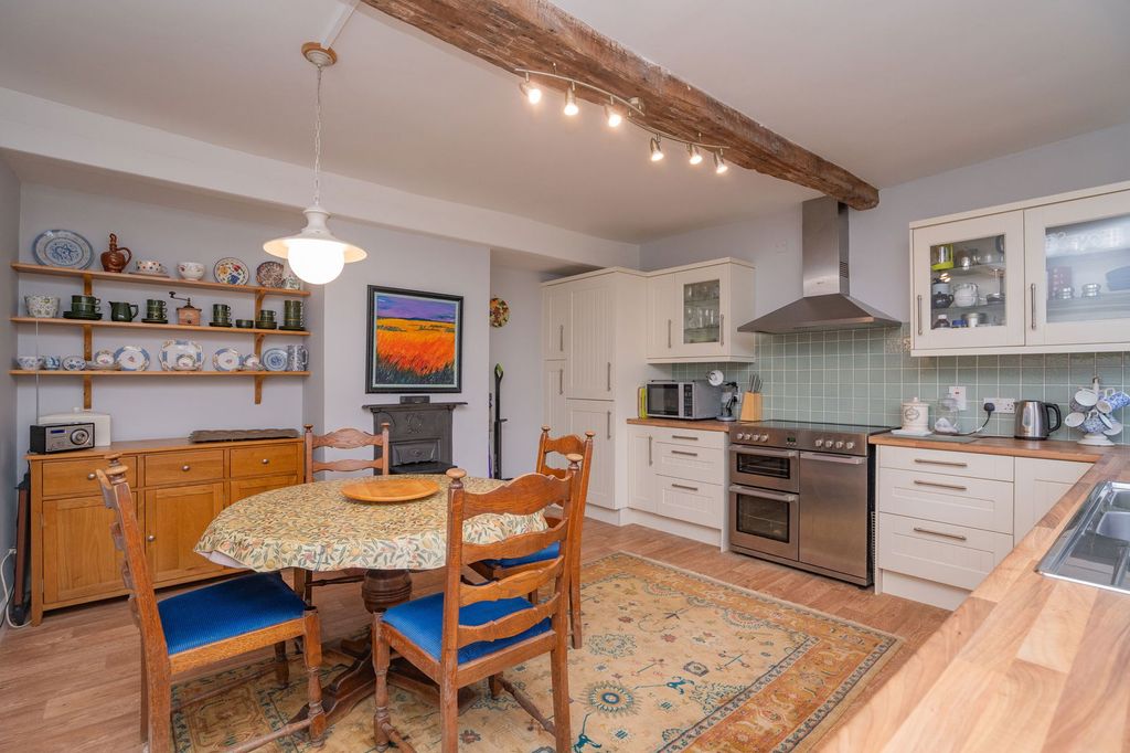 Additional image 13 of 3 bed semi-detached house for saleMoorlands Road, Malvern WR14