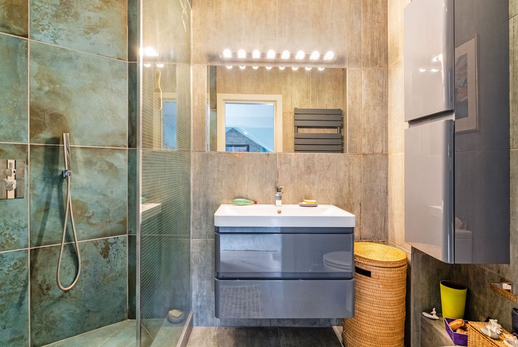 Additional image 7 of 3 bed penthouse for saleWellington Square, Cheltenham GL50