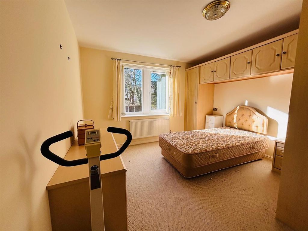 Additional image 6 of 2 bed flat for saleSandmoor Garth, Bradford BD10