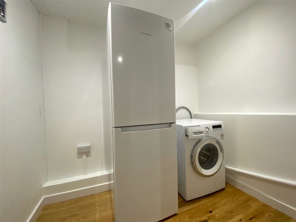 Additional image 6 of 1 bed flat to rentSt Ronans Avenue, Redland, Bristol BS6