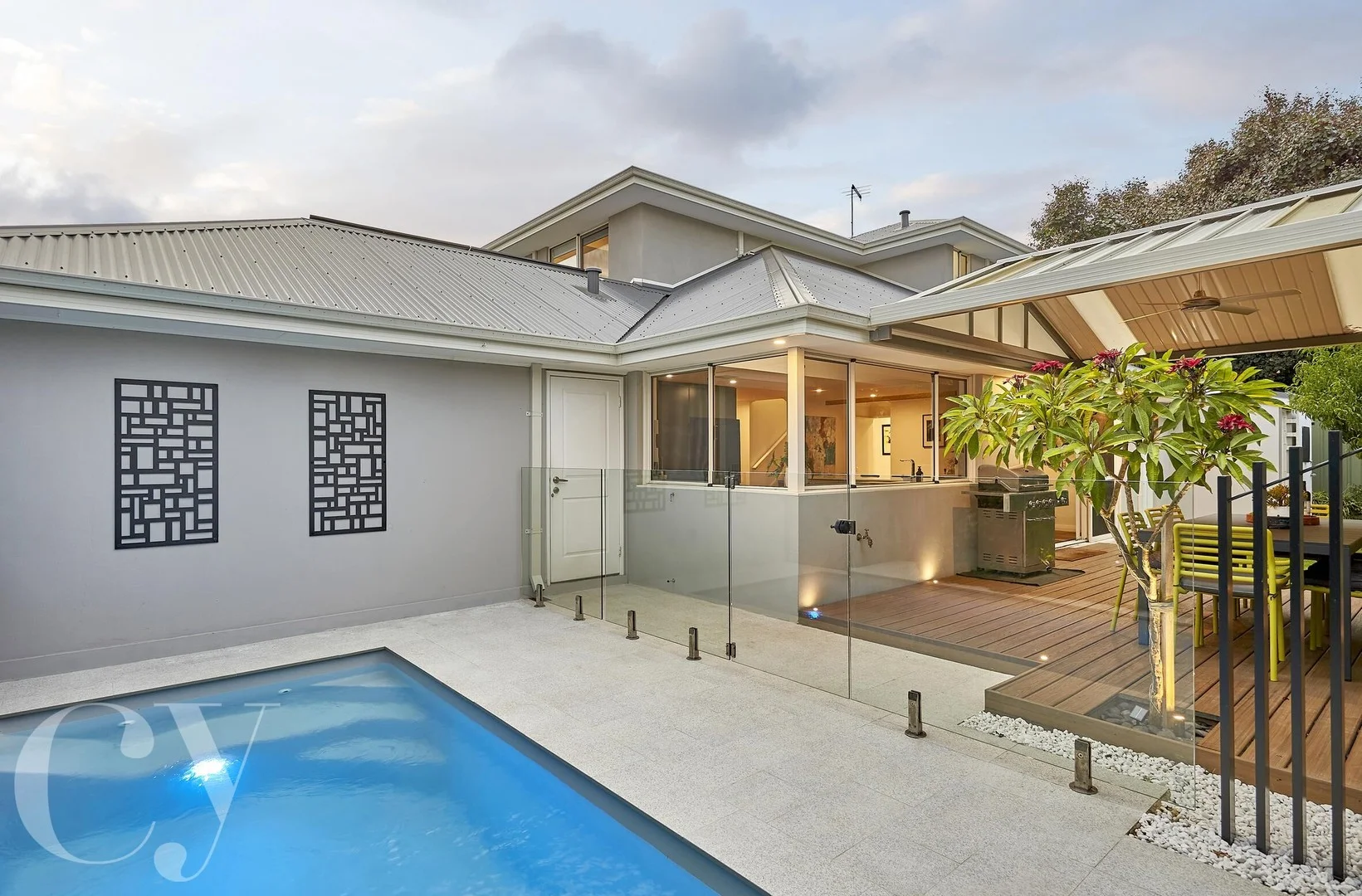 16A Davy Street, Alfred Cove WA 6154