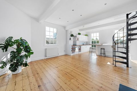 Aldensley Road, Brackenbury Village, Hammersmith W6