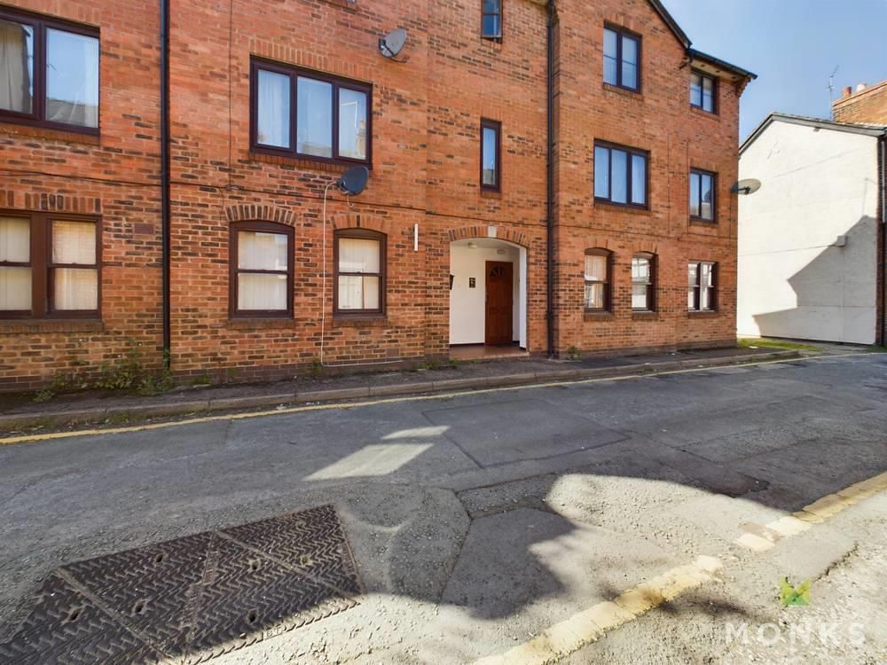 1 bed flat to rentMarket Street, Wem, Shrewsbury SY4