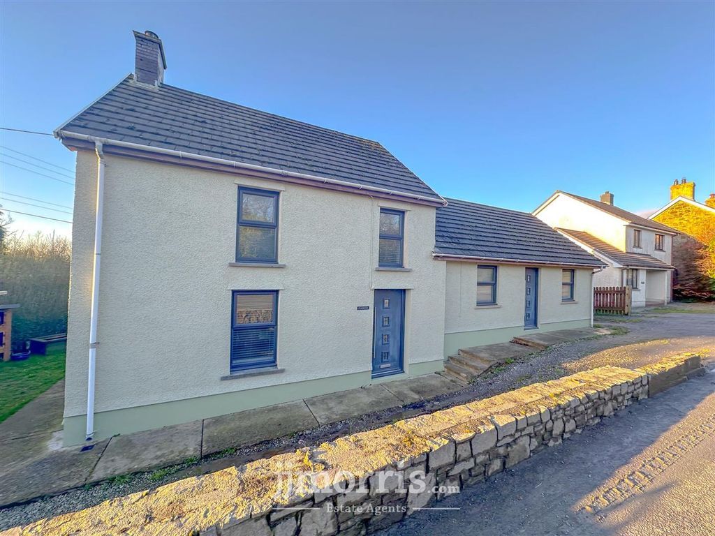 3 bed detached house for saleBlaenporth, Cardigan SA43
