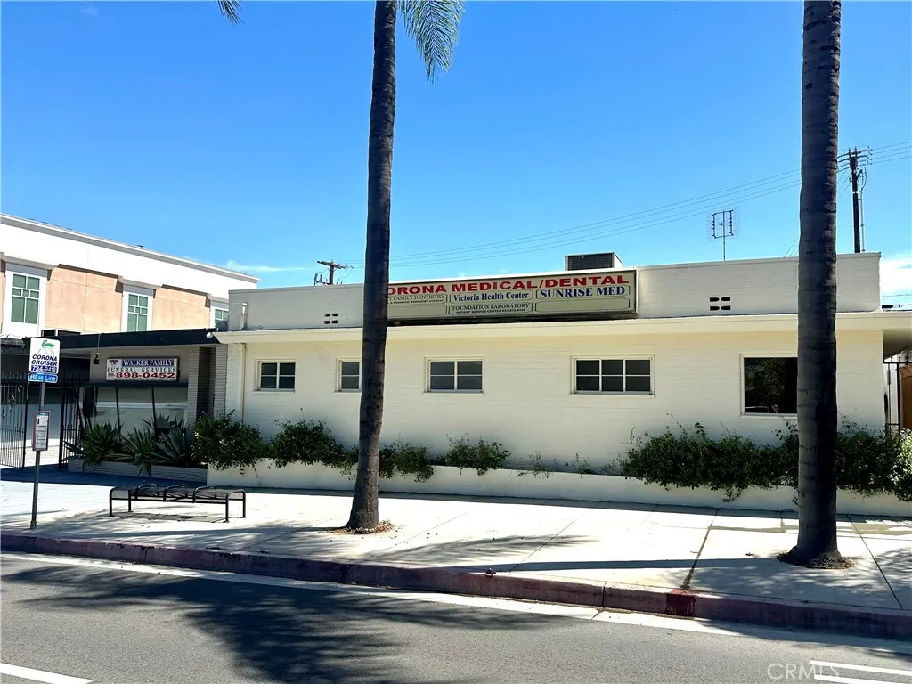 Additional image 3 of 815 S Main St, Corona, CA 92882