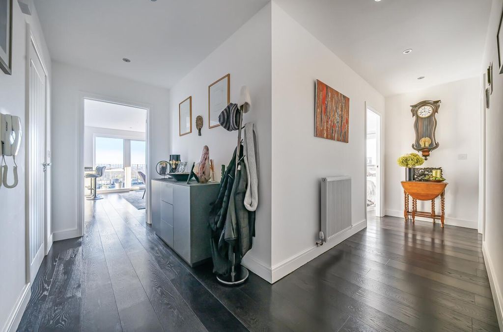 Additional image 6 of 2 bed flat for saleHenry Darlot Drive, London NW7