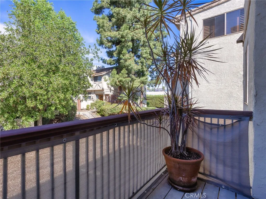 Additional image 90 of 7100 Balboa Boulevard Unit 805, Lake Balboa, CA 91406