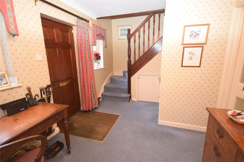 Additional image 6 of 3 bed terraced house for saleCarlton Mews, Wells, Somerset BA5