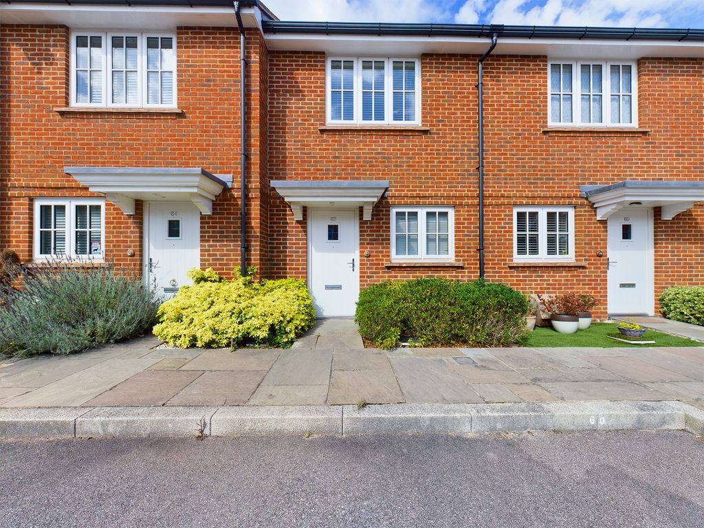 2 bed terraced house to rentLonghurst Avenue, Horsham RH12