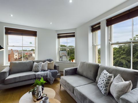 Langton Road, Liverpool L15, Room to rent