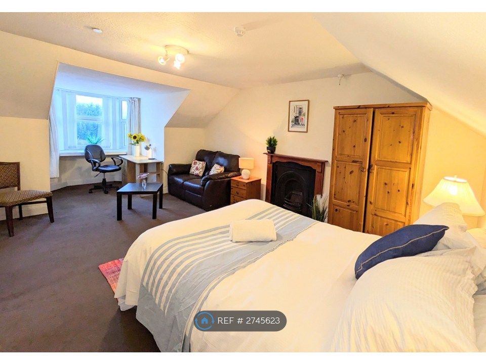 Room to rentLaurieknowe, Dumfries DG2 photo 2
