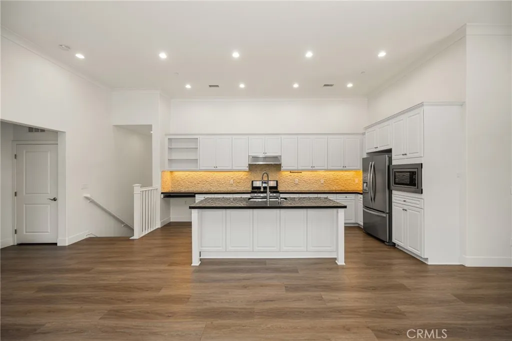 Additional image 58 of 49 Kempton, Irvine, CA 92620