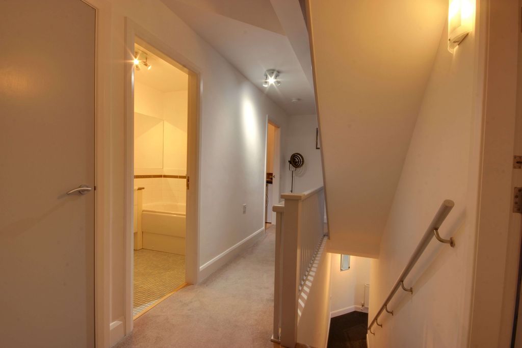 Additional image 12 of 3 bed terraced house to rentLord Roberts Road, Beverley HU17