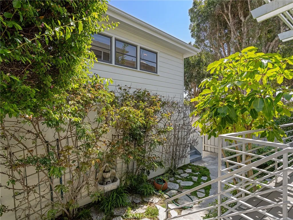 Additional image 100 of 2108 Grandview Avenue, Manhattan Beach, CA 90266