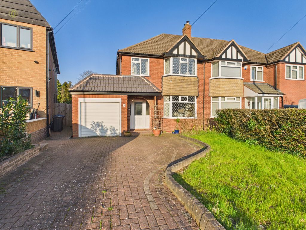 3 bed semi-detached house for saleSt Thomas Close, Sutton Coldfield B75