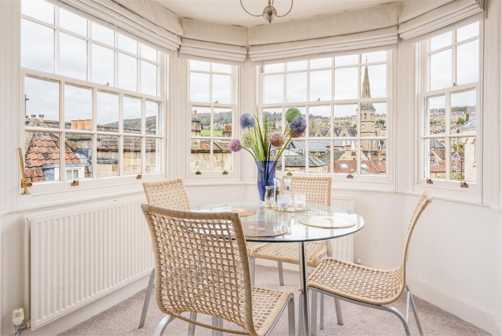 Bartletts Court, Widcombe Parade