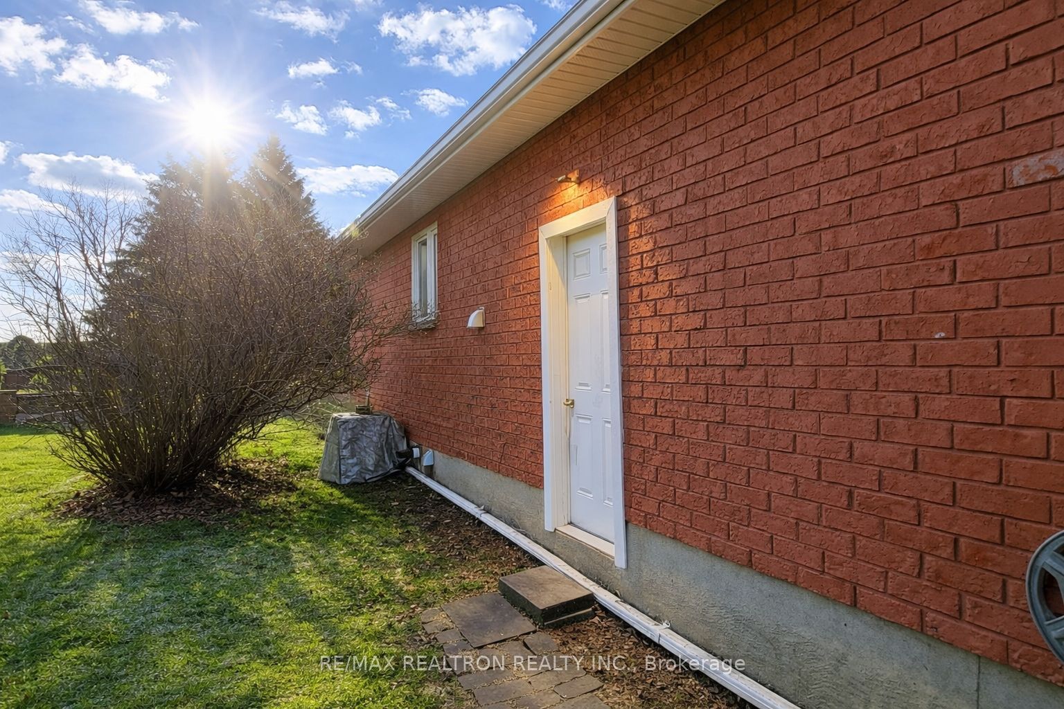 Additional image 2 of 210 Old Yonge #basement Street, Aurora, ON, L4G 6J6
