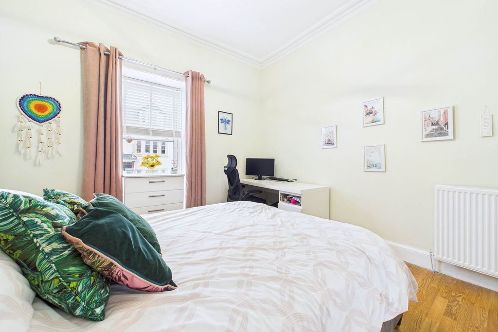 Additional image 11 of 3 bed flat for saleBloomgate, Lanark ML11