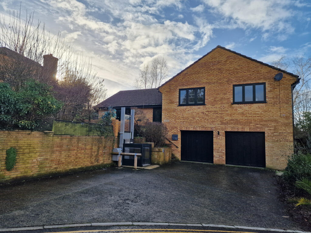 Pengwerne, St. Nicholas Park, Yeovil