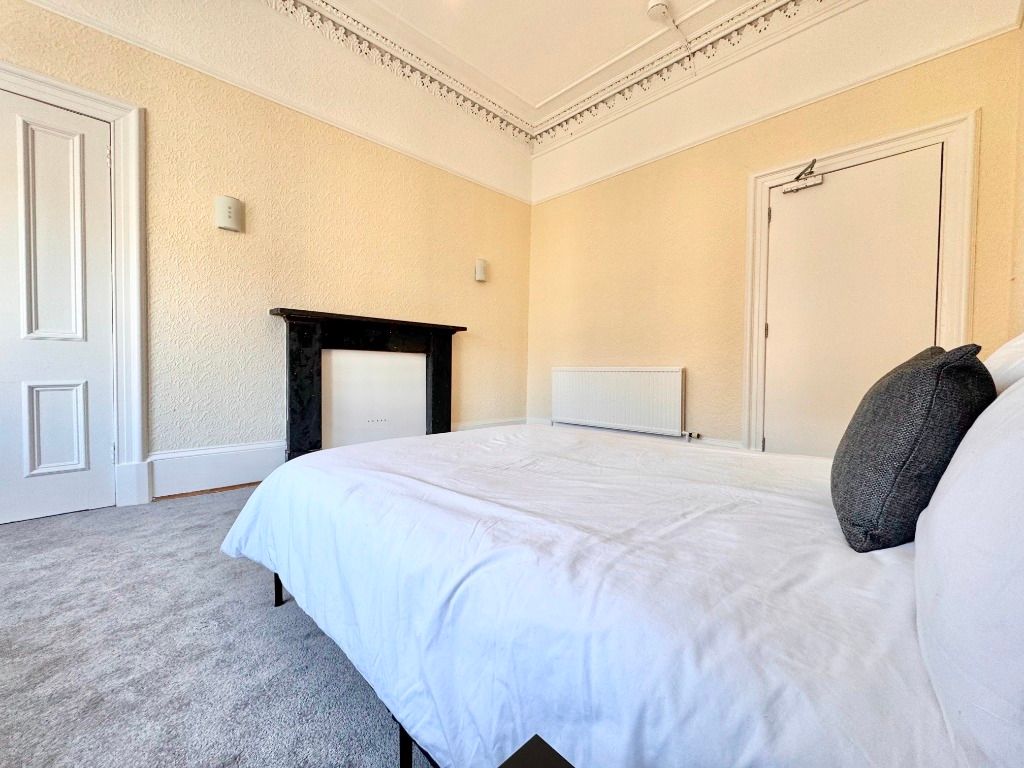 Additional image 10 of 5 bed flat to rentHillhead Street, Hillhead, Glasgow G12