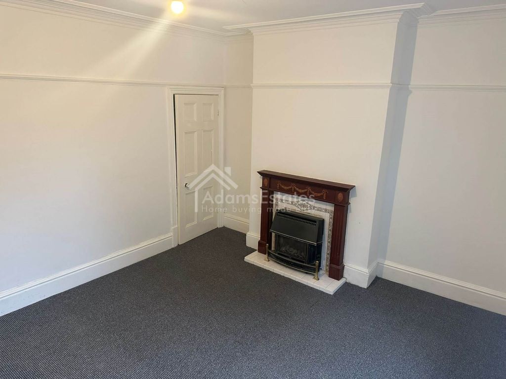 Additional image 5 of 10 bed semi-detached house for saleHill Crest Road, Dewsbury WF12