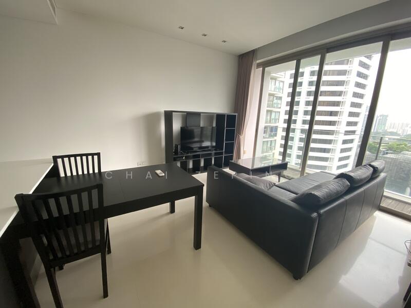 8 Scotts Road photo 2