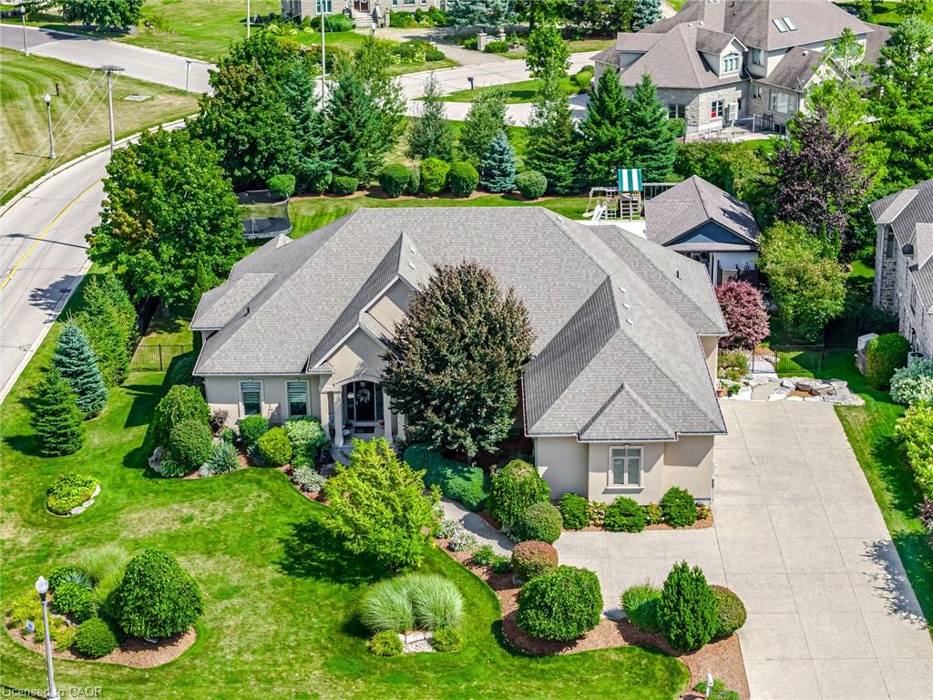 86 Canters Close, Kitchener, ON, N2C 2R3