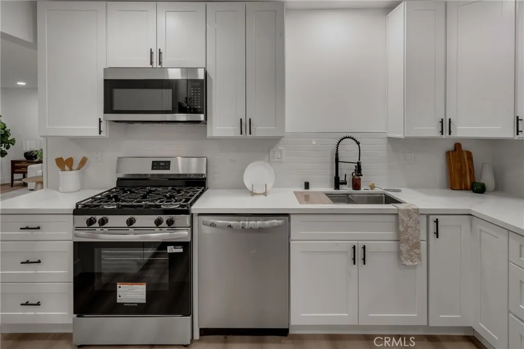 Additional image 61 of 1741 N Rose St, Burbank, CA 91505