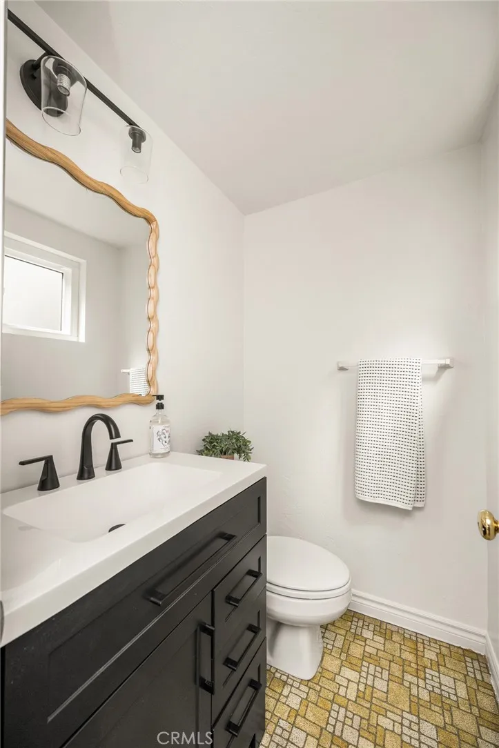 Additional image 84 of 1842 N Greenbrier Rd, Long Beach, CA 90815