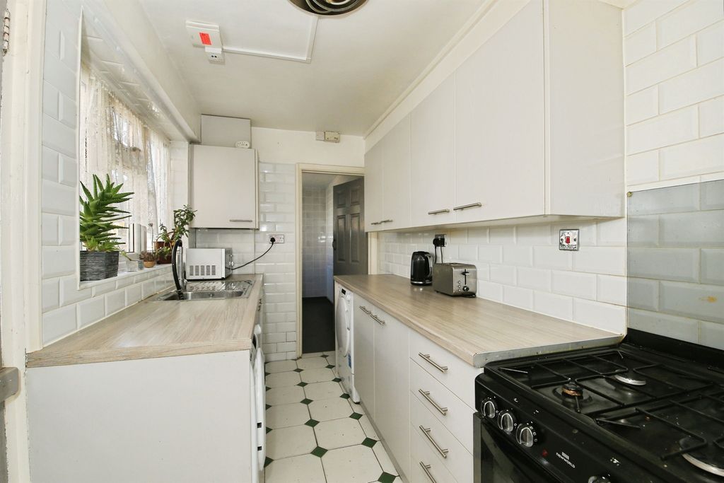 Additional image 2 of 3 bed terraced house for saleOxney Road, Peterborough PE1