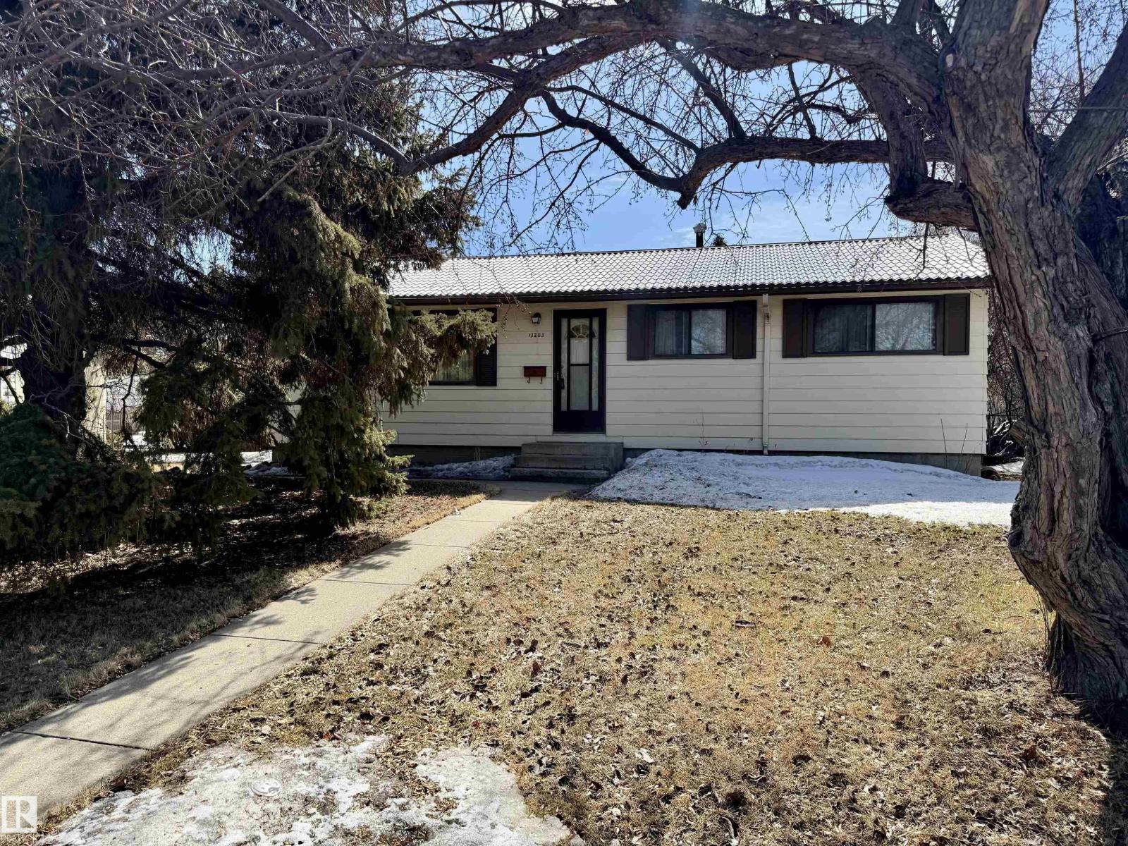 13203 136A AV NW