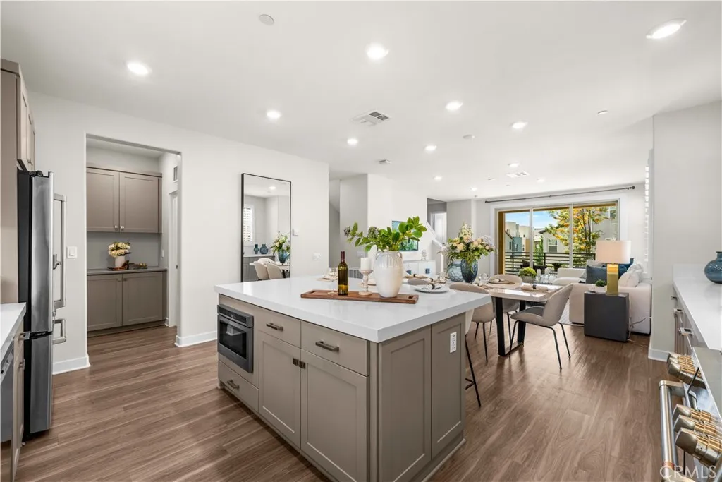 Additional image 14 of 236 keeper, Irvine, CA 92618