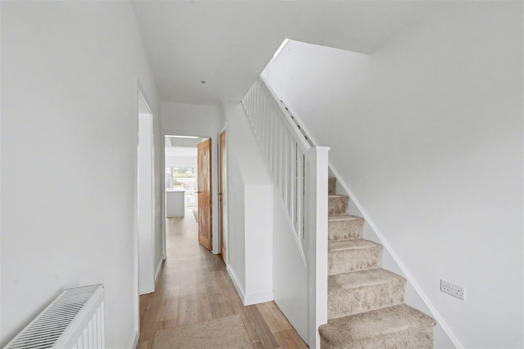 Additional image 5 of 3 bed end terrace house for saleMarlborough Road, Beeston, Nottingham NG9