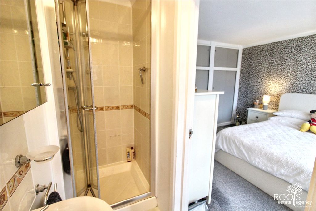 Additional image 9 of 3 bed flat for saleGorselands, Newbury, Berkshire RG14