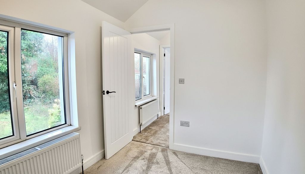 Additional image 14 of 3 bed semi-detached house to rentAlbertina Road, Newbridge NP11