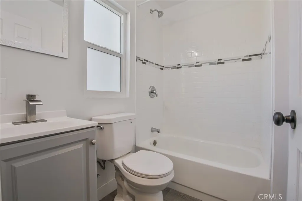 Additional image 21 of 317 W 107th St, Los Angeles, CA 90003