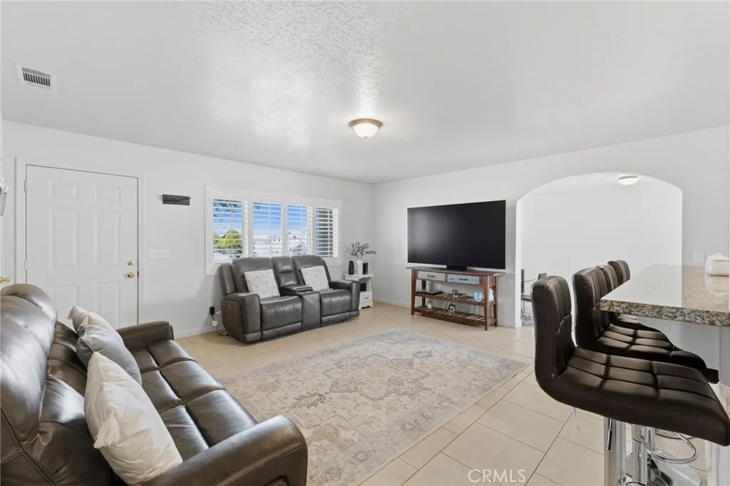 Additional image 12 of 12419 Pawnee Rd, Apple Valley, CA 92308