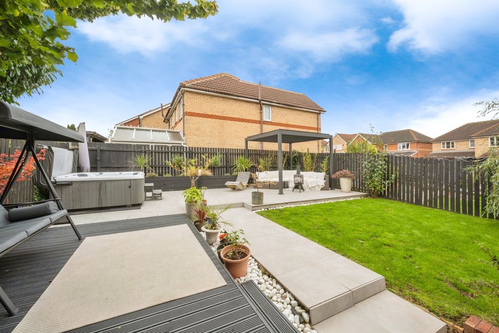 Additional image 4 of 4 bed detached house for saleLindsey Drive, Crowle, Scunthorpe DN17