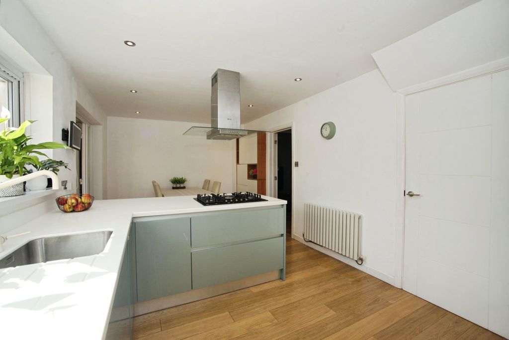 Additional image 9 of 4 bed detached house for saleBarons Court, Caldicot NP26