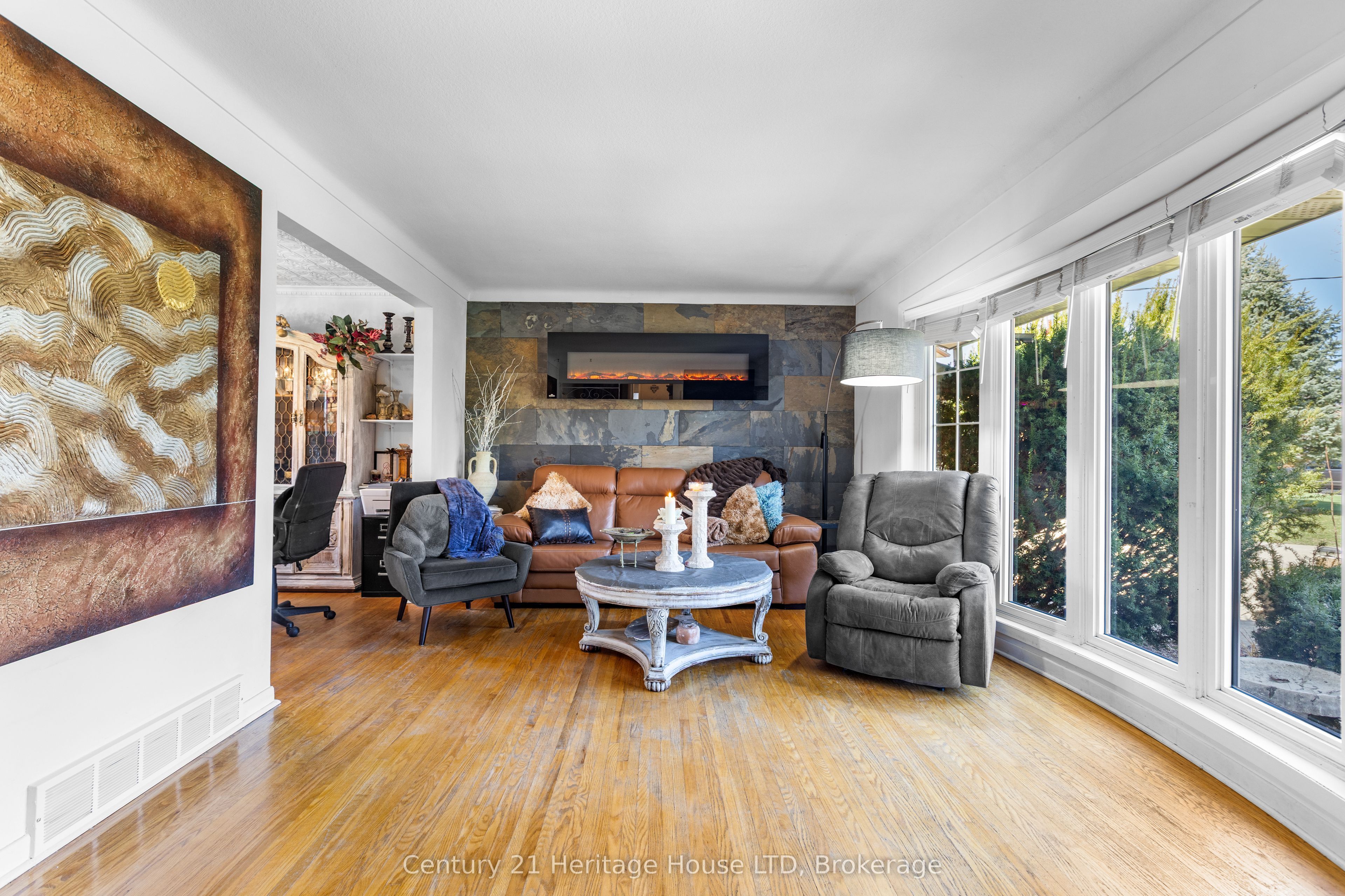 Additional image 4 of 8 Saturn Court, St. Catharines, ON, L2M 2T1