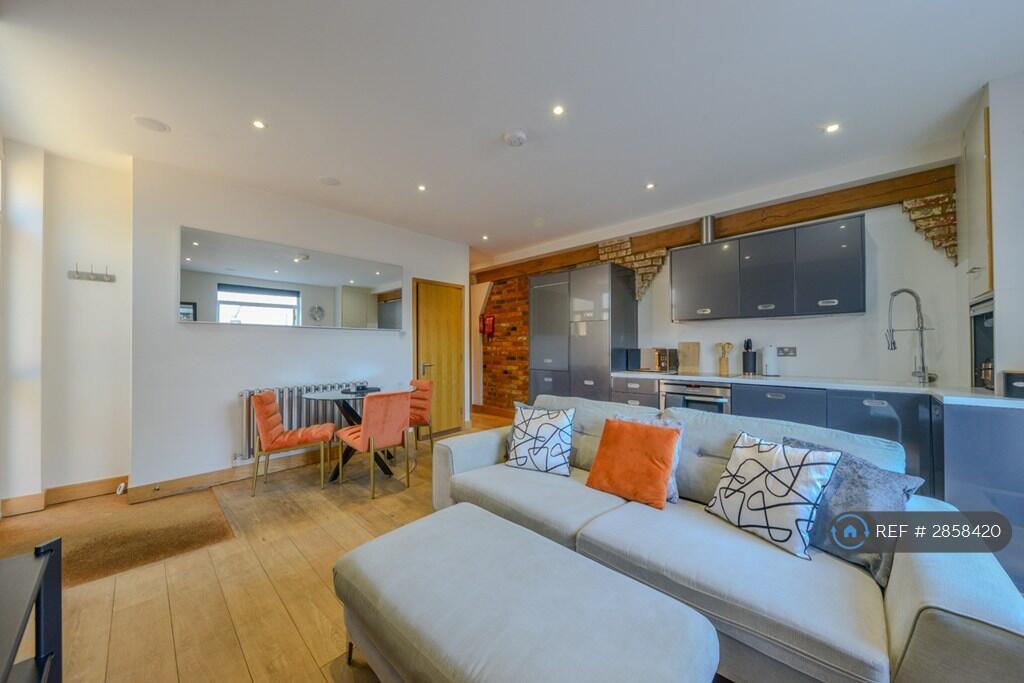 St. Peters Mews, St. Albans, AL1